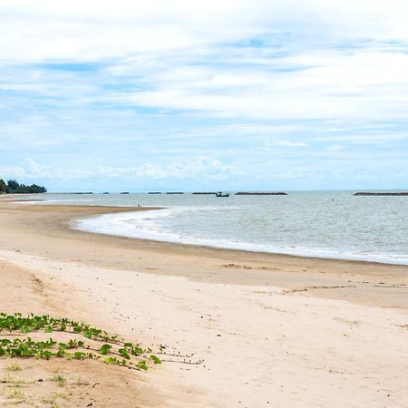 Hatchao Heritage Beach Front Resort Ban Hat Cha Samran Esterno foto